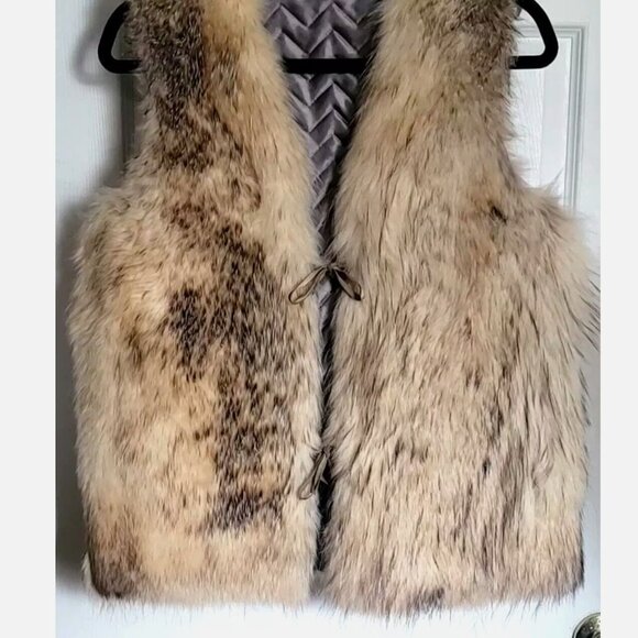 Vintage Handmade Speckled Eastern Coyote Fur Vest Winter Women's M/L 36" Ches - Picture 3 of 14